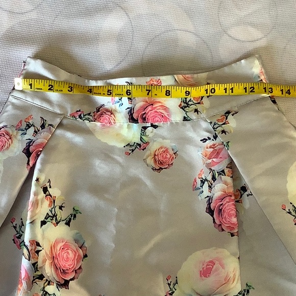 Chi Chi London Floral Hi-Low Skirt - Picture 7 of 8
